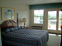 North Conway Mountain Inn Queen Room